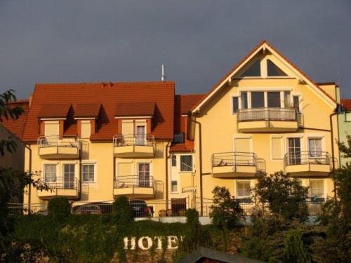 Hotel Am Schloss ديبولديسفالده المظهر الخارجي الصورة